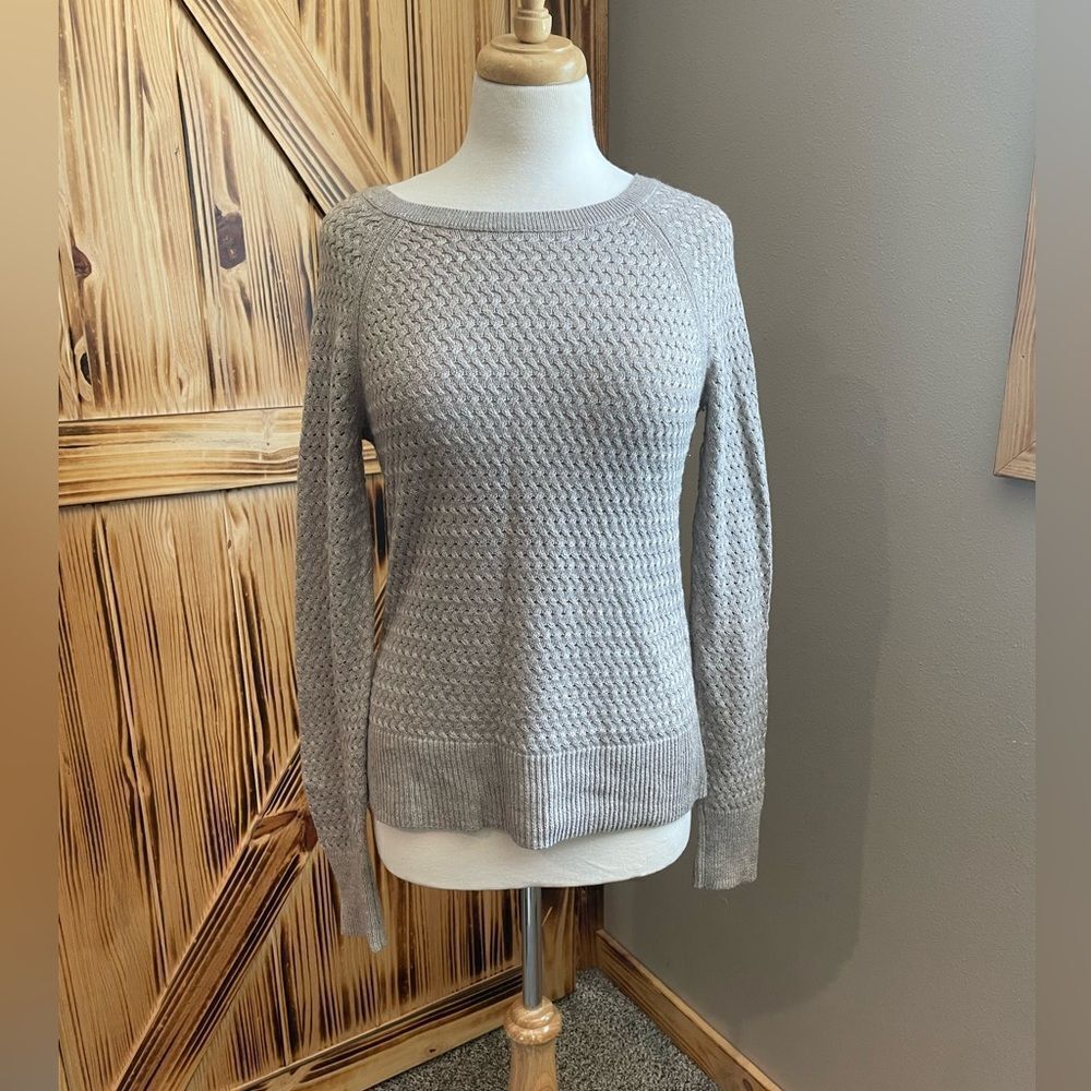 American Eagle Sweater